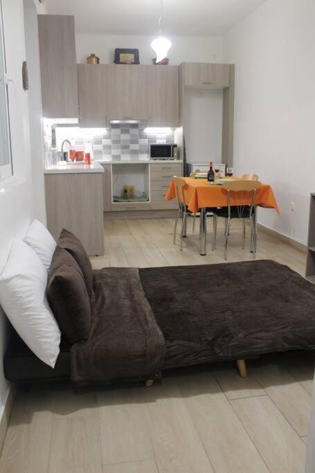 Ranias'S House 2 Apartment Piraeus Ngoại thất bức ảnh