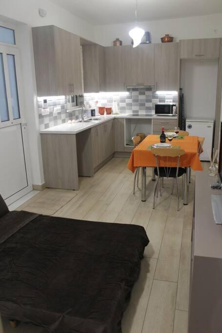 Ranias'S House 2 Apartment Piraeus Ngoại thất bức ảnh