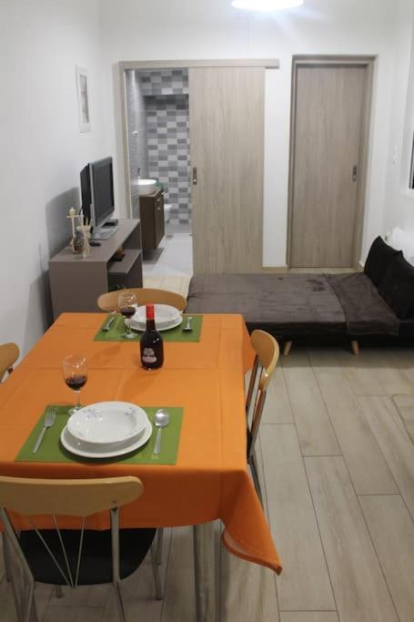 Ranias'S House 2 Apartment Piraeus Ngoại thất bức ảnh